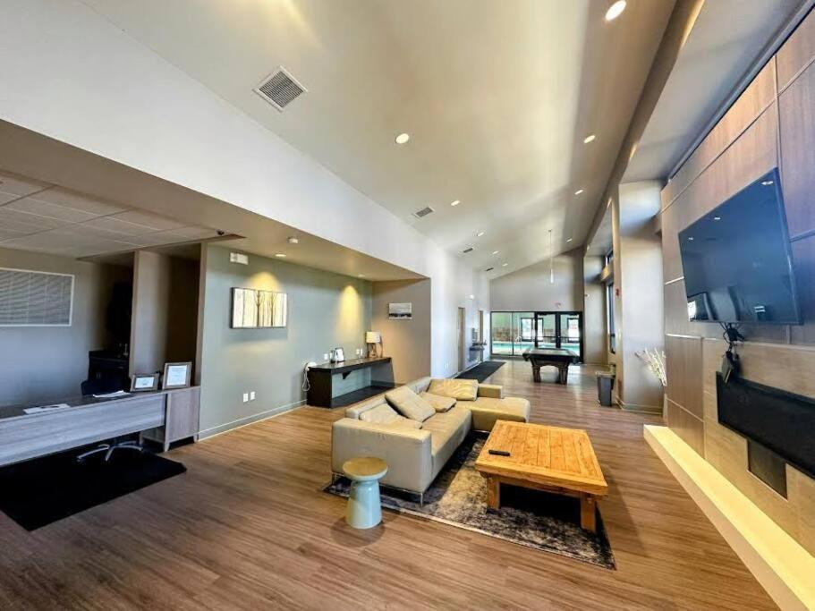 Winter Haus, Winter Park 2 Bedrooms Corner Unit W Outdoor Patio Walking Distance To The Center Of Town Exterior foto